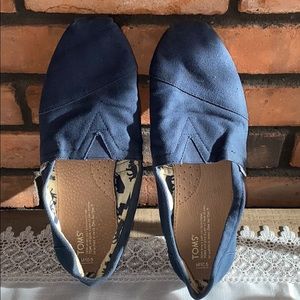 Men’s classic TOMS